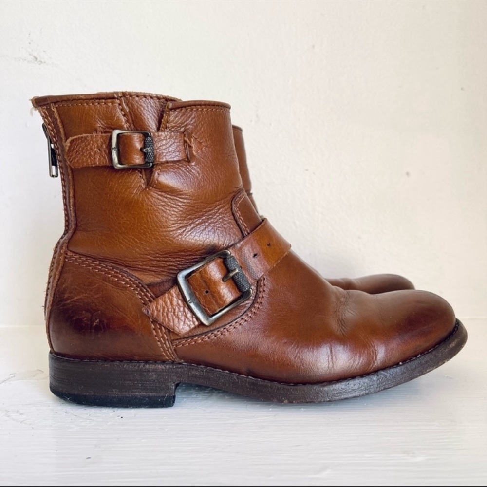 Frye Tyler Women’s Leather Engineer Short Boot Ankle Bootie In Cognac Brown Sz 6